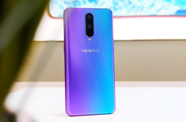 Oppo R17 Pro Desain