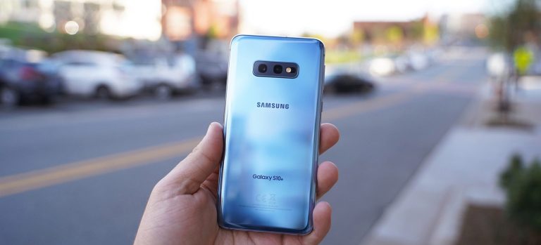 Samsung Galaxy S10e body
