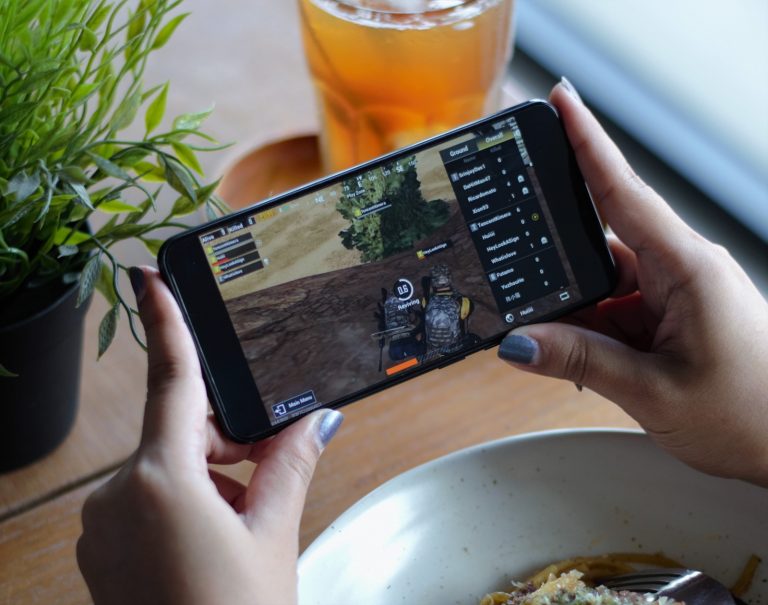 Vivo V9 6GB smartphone untuk Gaming